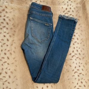 Hollister Jeans 00R W23 L30 High Rise Super Skinny